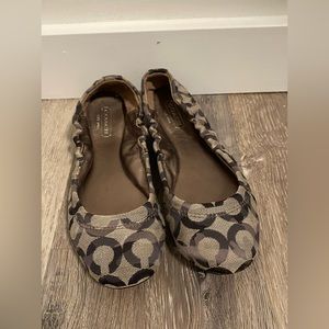 Coach flats